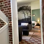 Garden By La Boite En * Senlis