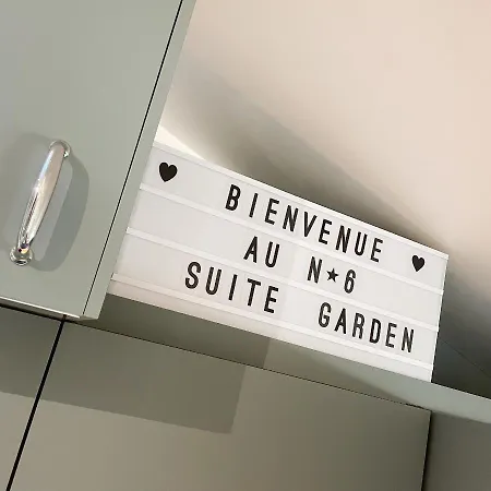 Apartment Garden By La Boite En
