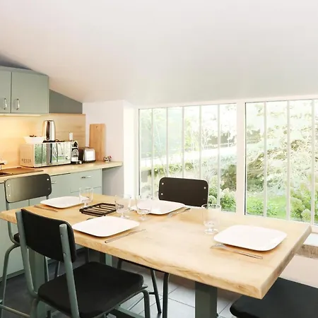 Garden By La Boite En Apartment