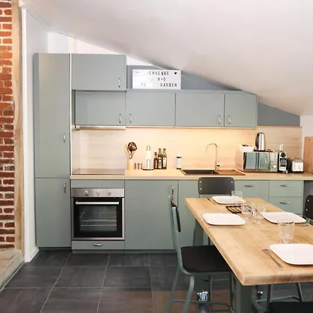 Garden By La Boite En * Senlis