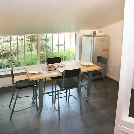 Apartment Garden By La Boite En *