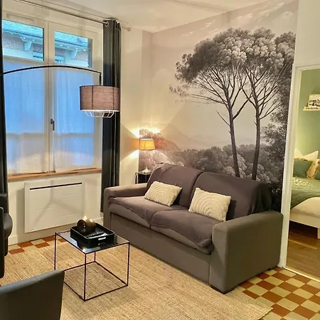 Apartment Garden By La Boite En *